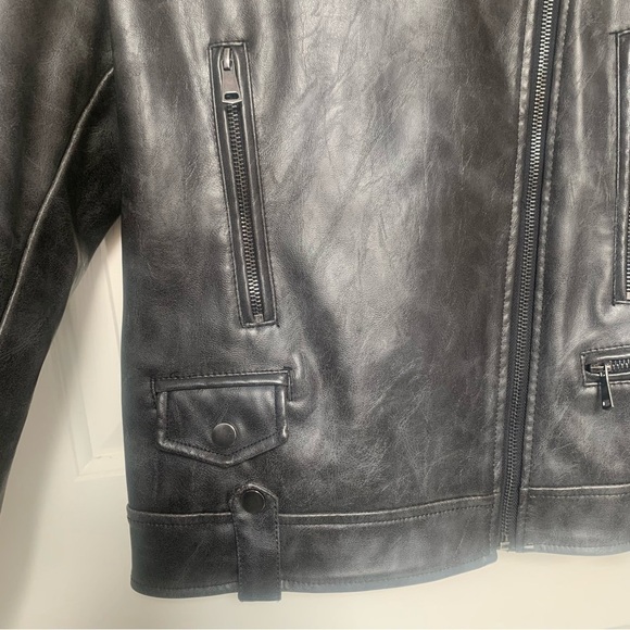 7 for all Mankind Faux Leather Vegan Moto biker jacket black zip goth Medium - Picture 4 of 9